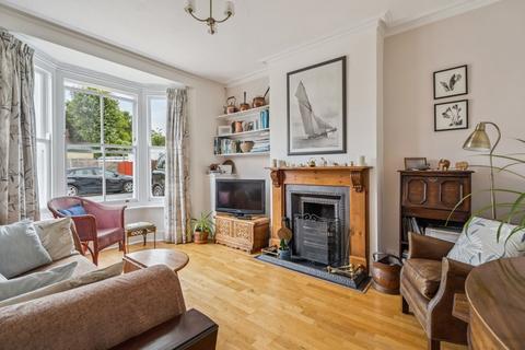2 bedroom end of terrace house for sale, Mead Road, Uxbridge, UB8
