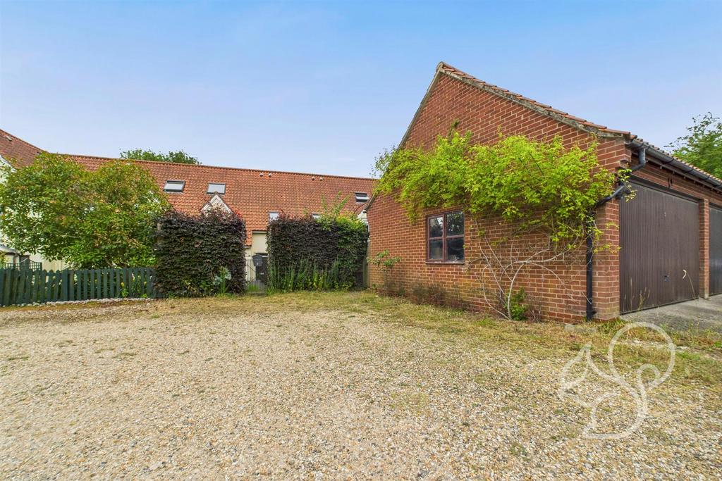 Garage & Front of Property