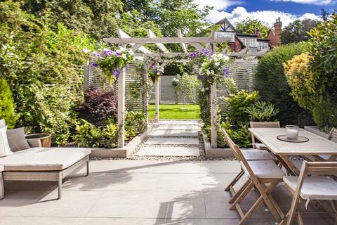 18 Clevemede, Goring, Reading, RG8 9BU