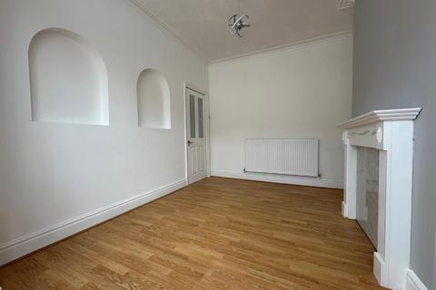 2 bedroom terraced house to rent, Gordon Street, Stoke-On-Trent ST6