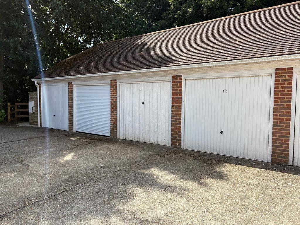 Garage.jpg