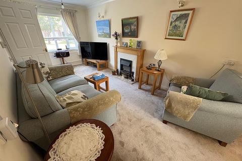2 bedroom terraced house for sale, Nevill Court, West Malling ME19