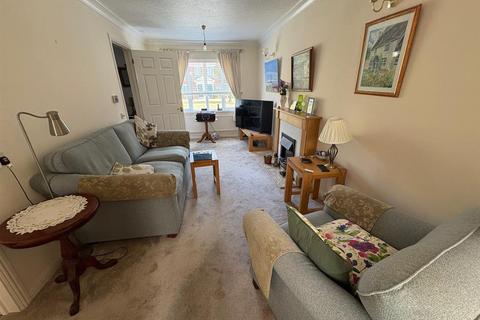 2 bedroom terraced house for sale, Nevill Court, West Malling ME19