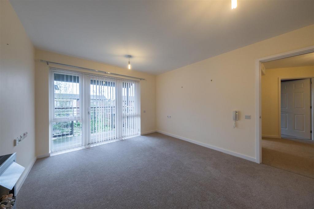 53 Hazelmere-004.jpg