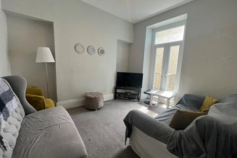 4 bedroom terraced house to rent, Victoria Tce, Swansea