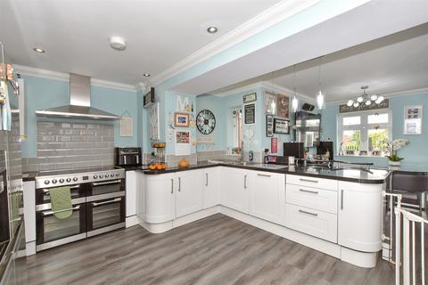 4 bedroom semi-detached house for sale, The Ridge, Ashford TN24