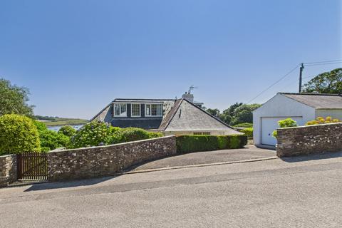 5 bedroom detached house for sale, Carrick Way, St Mawes
