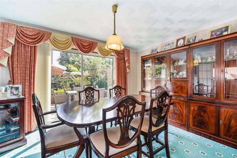 undefined, Highlands Road, Andover
