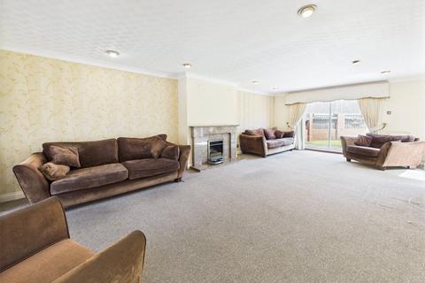 4 bedroom end of terrace house for sale, Westend Parade, Gloucester, Gloucestershire, GL1