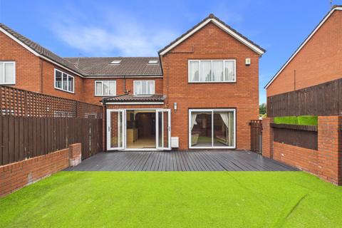 4 bedroom end of terrace house for sale, Westend Parade, Gloucester, Gloucestershire, GL1