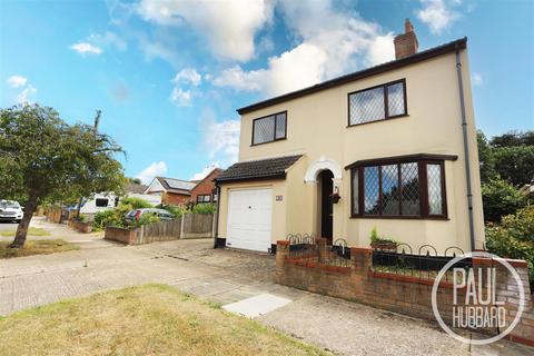 4 bedroom detached house for sale, Fairfield Drive, Oulton, Suffolk