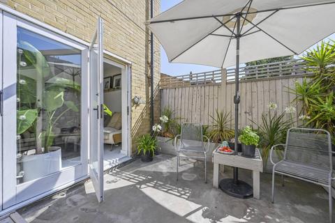 36 Ruston Street, London, E3 2LR
