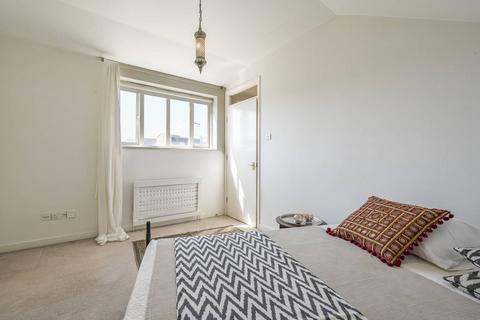 36 Ruston Street, London, E3 2LR