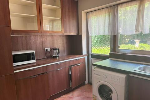 5 bedroom bungalow to rent, ALDRIN WAY, CANNON PARK, COVENTRY CV4 7DP