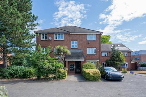 20 Pearce Close, Mitcham, CR4 2GP