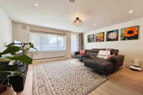 2 bedroom flat for sale, Greenacres, London SE9