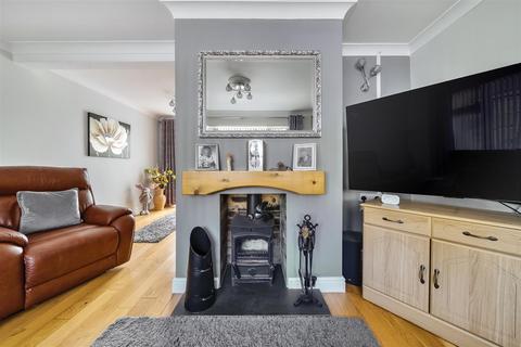 3 bedroom semi-detached house for sale, Stoneleigh Crescent, Knowle, Bristol