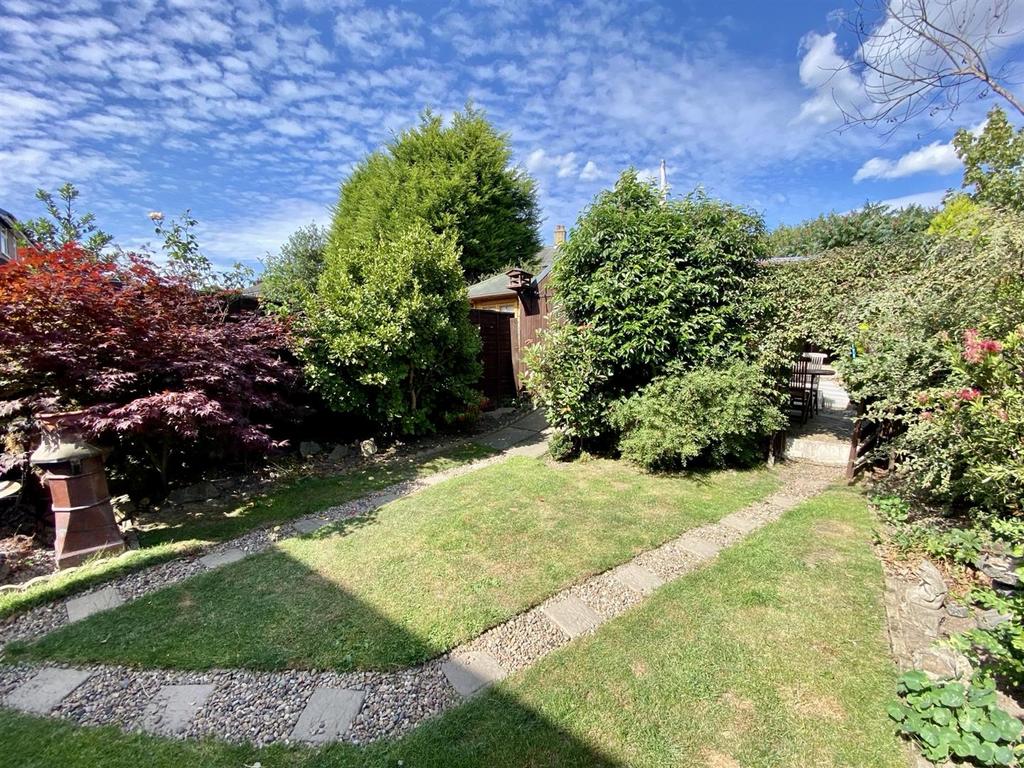 Bramleys Estate Agents - Wilson Avenue - Mirfield