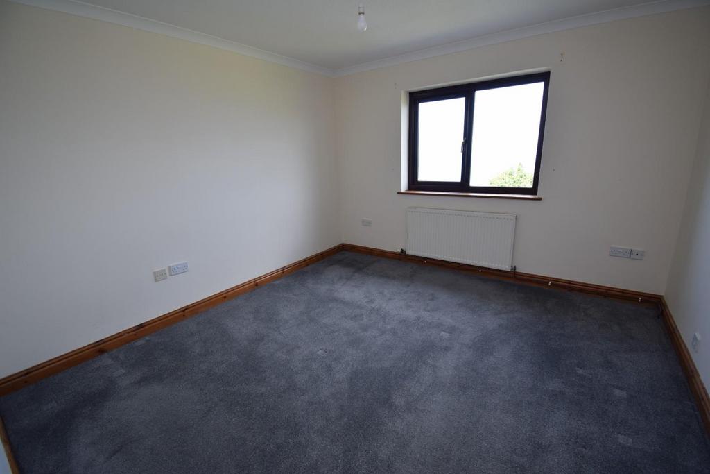 Bedroom 1.JPG