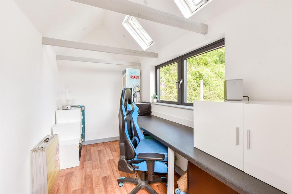 Workshop/Outbuildings