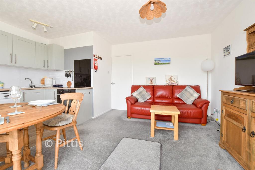 Kitchen/ Living Room