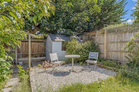 4 bedroom terraced house to rent, Observatory Road, East Sheen, SW14