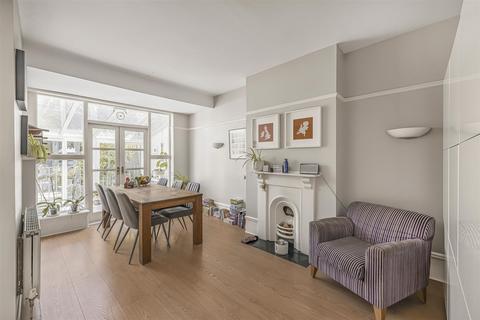 4 bedroom terraced house to rent, Observatory Road, East Sheen, SW14