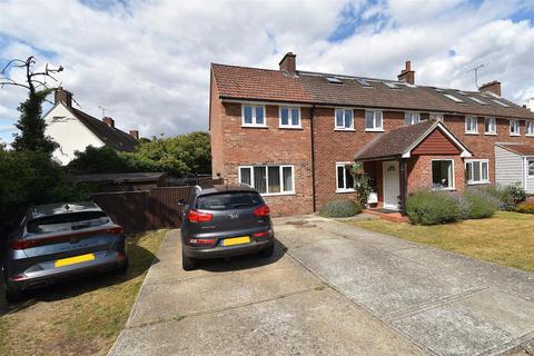 54 Park View Crescent, Great Baddow, Chelmsford, CM2 8HX