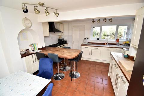 54 Park View Crescent, Great Baddow, Chelmsford, CM2 8HX