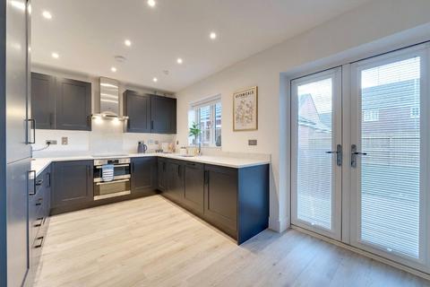 5 bedroom detached house for sale, Devis Drive, Kenilworth, Warwickshire