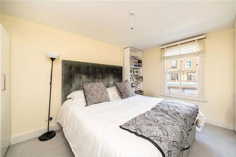 2 bedroom flat for sale, Gayville Road, London SW11