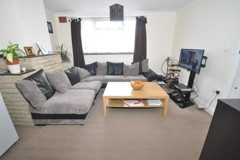 2 bedroom flat to rent, Dagenham Road, Dagenham RM10