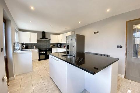 undefined, Cae Celyn, Carmarthen