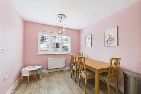 7 Bricklayer Lane, Faygate, Horsham, RH12 0AA