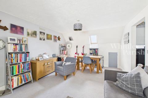 undefined, Victory Court, Diss