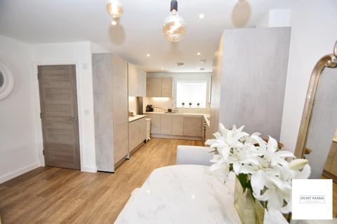 3 bedroom semi-detached house for sale, Reed View, Polegate BN26