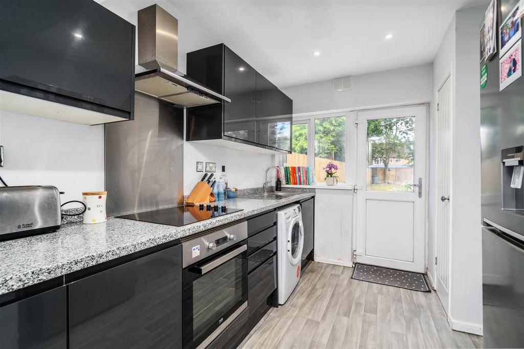 25 Barford Road Shirley 5.jpg