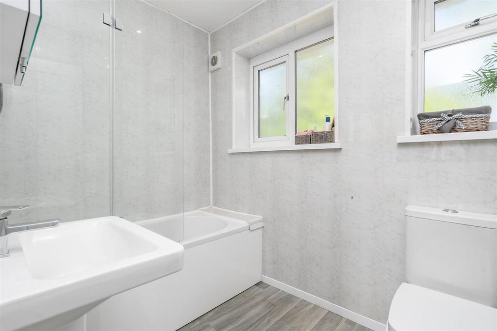 25 Barford Road Shirley 4.jpg