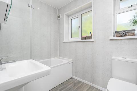 25 Barford Road, Shirley, Solihull, B90 3QR