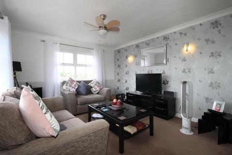 4 bedroom detached bungalow for sale, Bexhill Close, Pontefract
