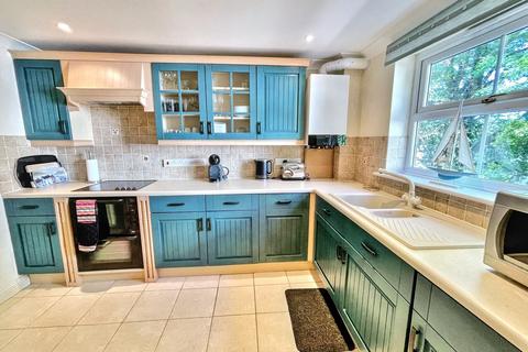 2 bedroom flat for sale, Bournemouth