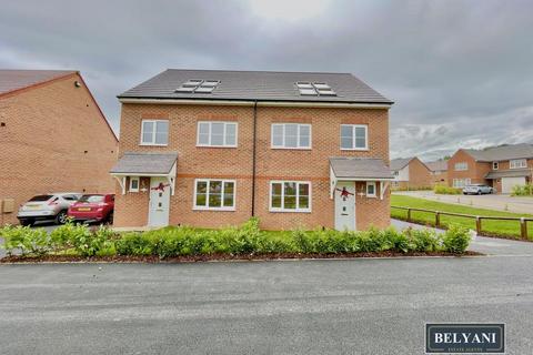undefined, Garrett Meadow, Tyldesley M29