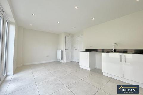 undefined, Garrett Meadow, Tyldesley M29