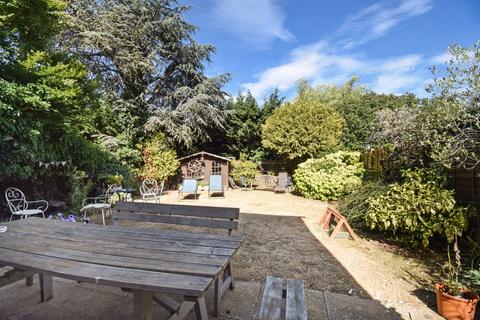 4 bedroom detached house for sale, Green Lane, Burnham, Buckinghamshire, SL1