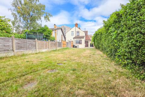 3 bedroom semi-detached house for sale, Squirrels Heath Lane, Hornchurch, RM11
