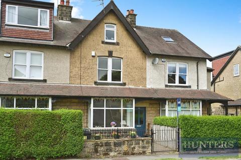 4 bedroom terraced house for sale, Rufford Avenue, Yeadon, Leeds