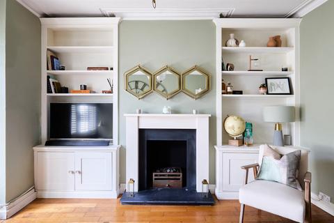 24 Thames Road, Chiswick, London, W4 3RJ