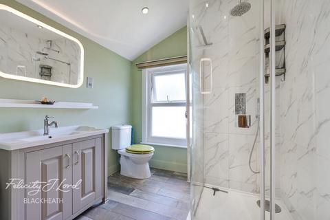 8 Melling Street, London, SE18 2EG
