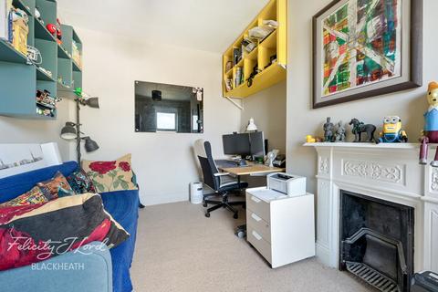 8 Melling Street, London, SE18 2EG