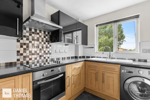 73 Howard Close, Waltham Abbey, EN9 1XB